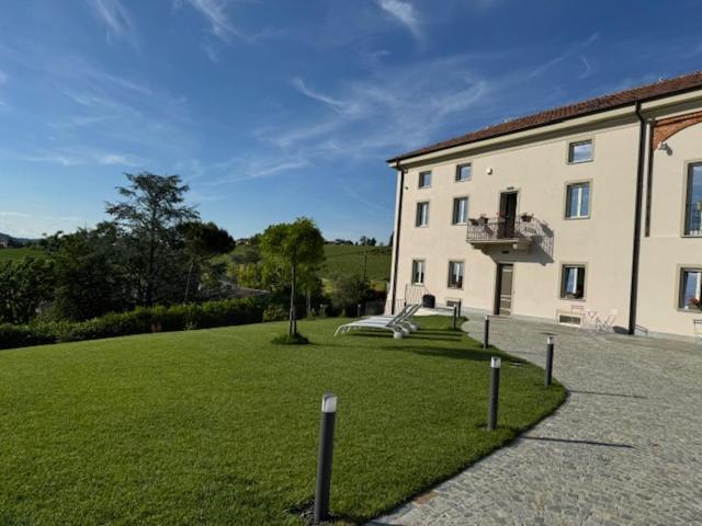 Ermitage La Suite-Hermitage Al Tramonto-Hermitage Tra Le Vigne Cioccaro Di Penango Екстериор снимка