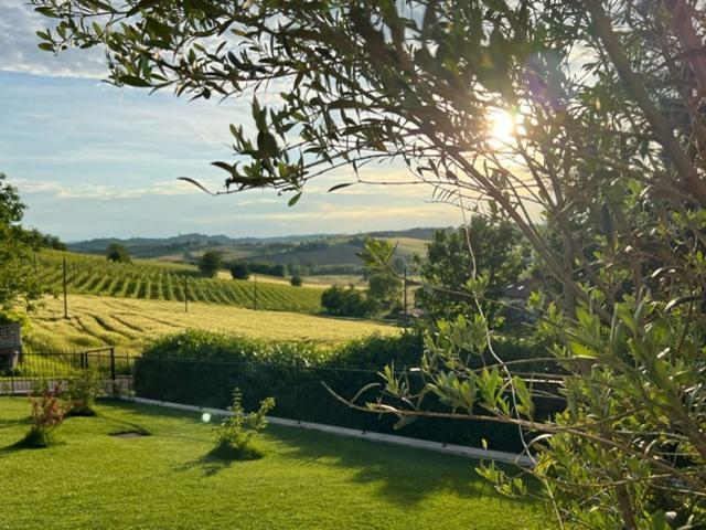 Ermitage La Suite-Hermitage Al Tramonto-Hermitage Tra Le Vigne Cioccaro Di Penango Екстериор снимка